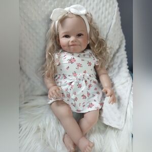 Realistic Reborn Style Toddler Girl Doll Collectable Therapy Kids Toy